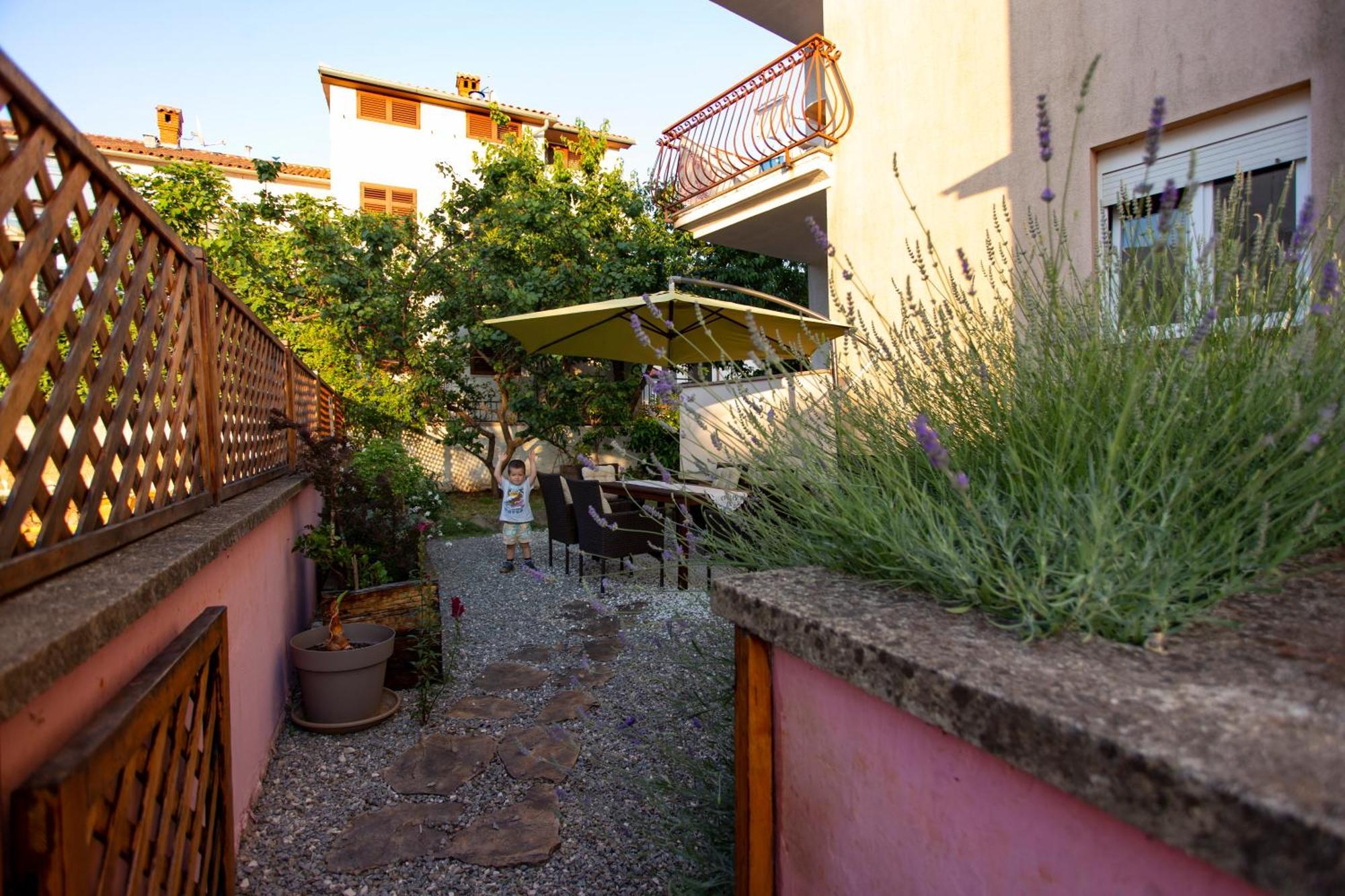 Apartment Beba Rovinj Bagian luar foto