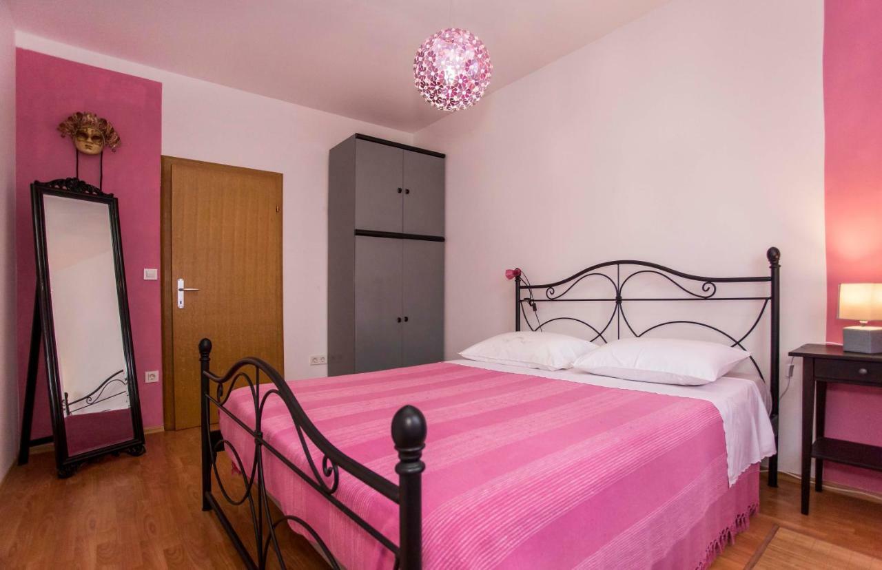 Apartment Beba Rovinj Bagian luar foto