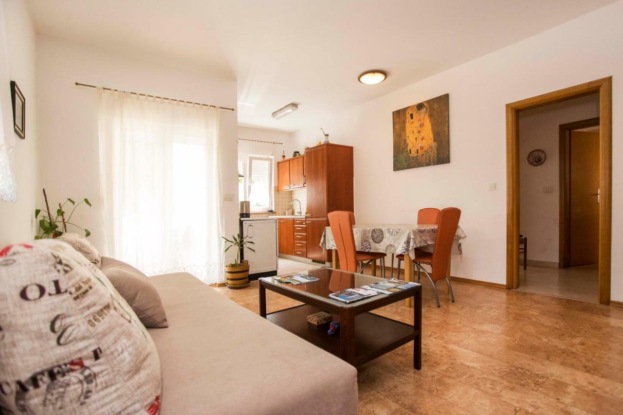 Apartment Beba Rovinj Bagian luar foto